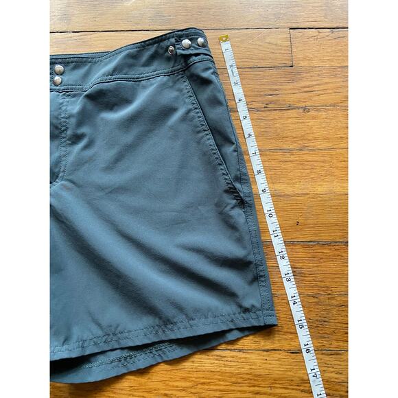 AQUANAUTIA London "The Ultimate Adventure Shorts": Charcoal Gray Womens sz M - Picture 12 of 13